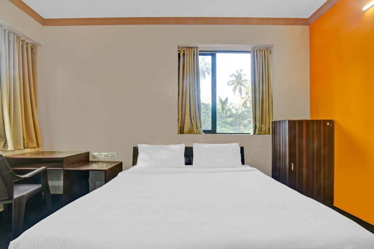 Capital O 85357 Hotel Sai Datta كالانغيُت المظهر الخارجي الصورة