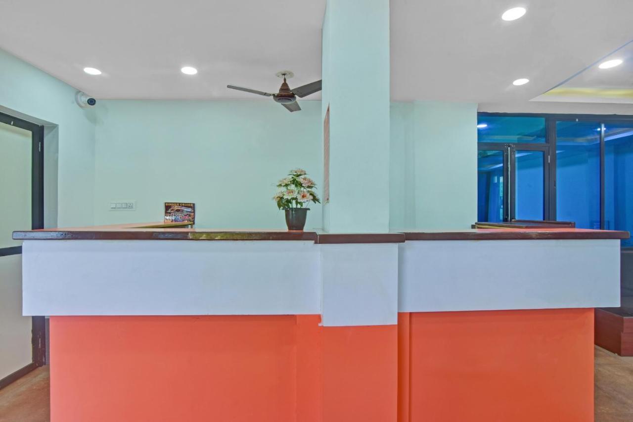 Capital O 85357 Hotel Sai Datta كالانغيُت المظهر الخارجي الصورة